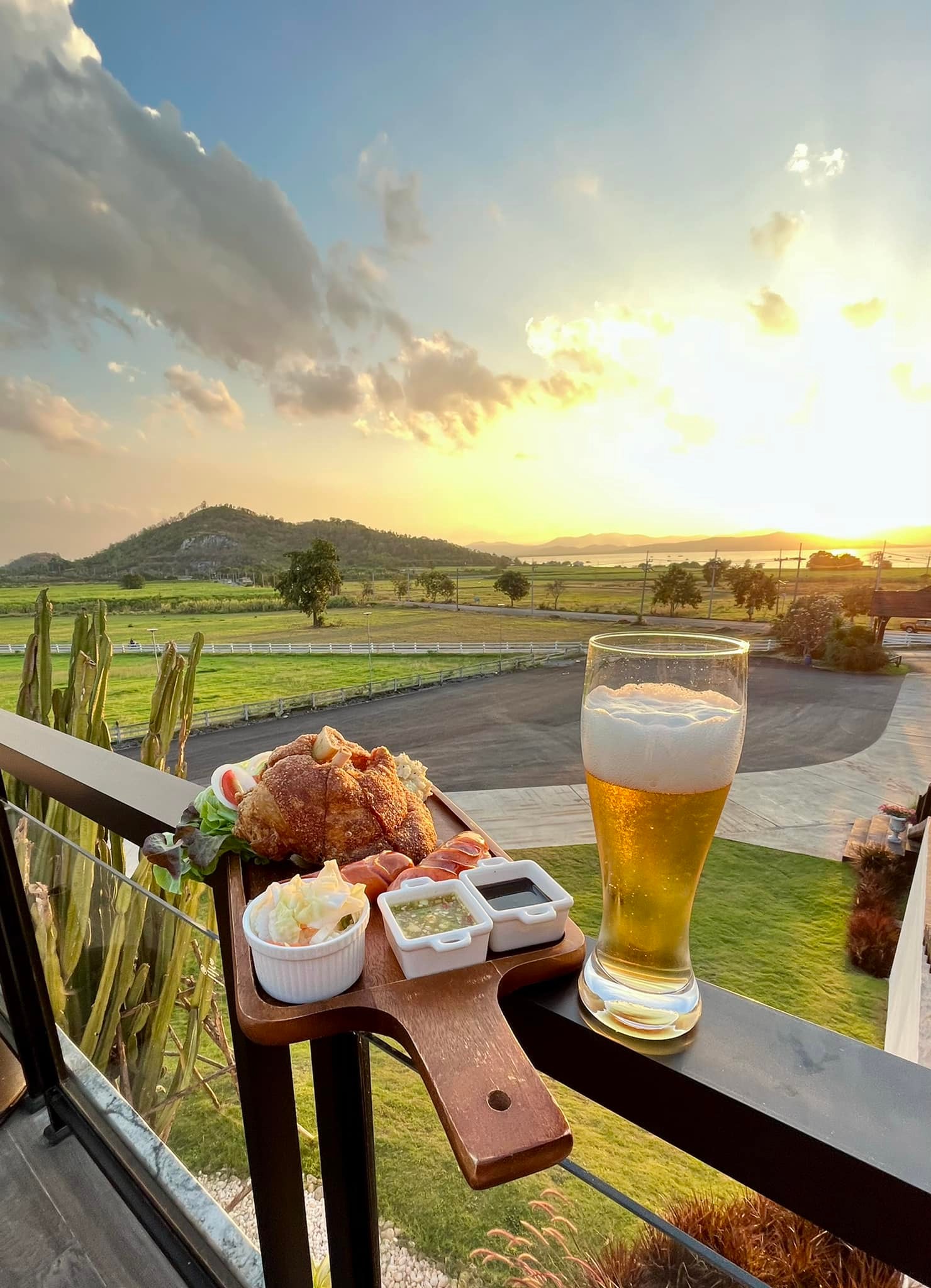 คาเฟ่ สุพรรณบุรี ด่านช้าง