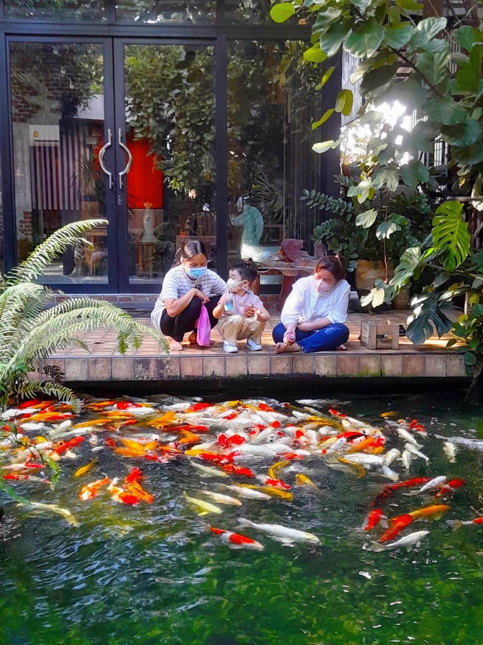 เดอเบียร์คาเฟ่ สุพรรณบุรี