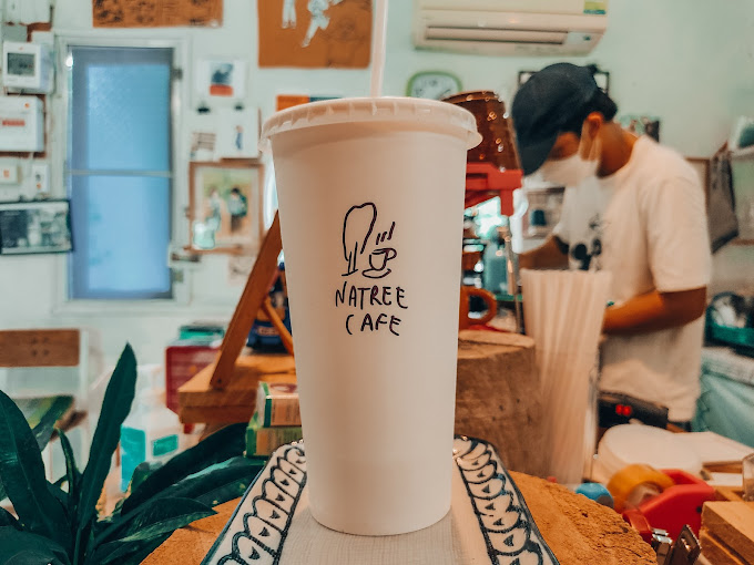 คาเฟ่สุพรรณบุรี ณ ทรี คาเฟ่