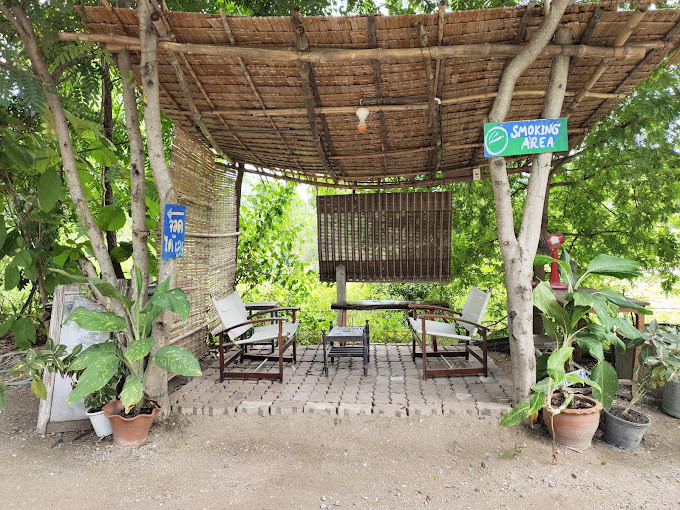 คาเฟ่สุพรรณบุรี ณ ทรี คาเฟ่