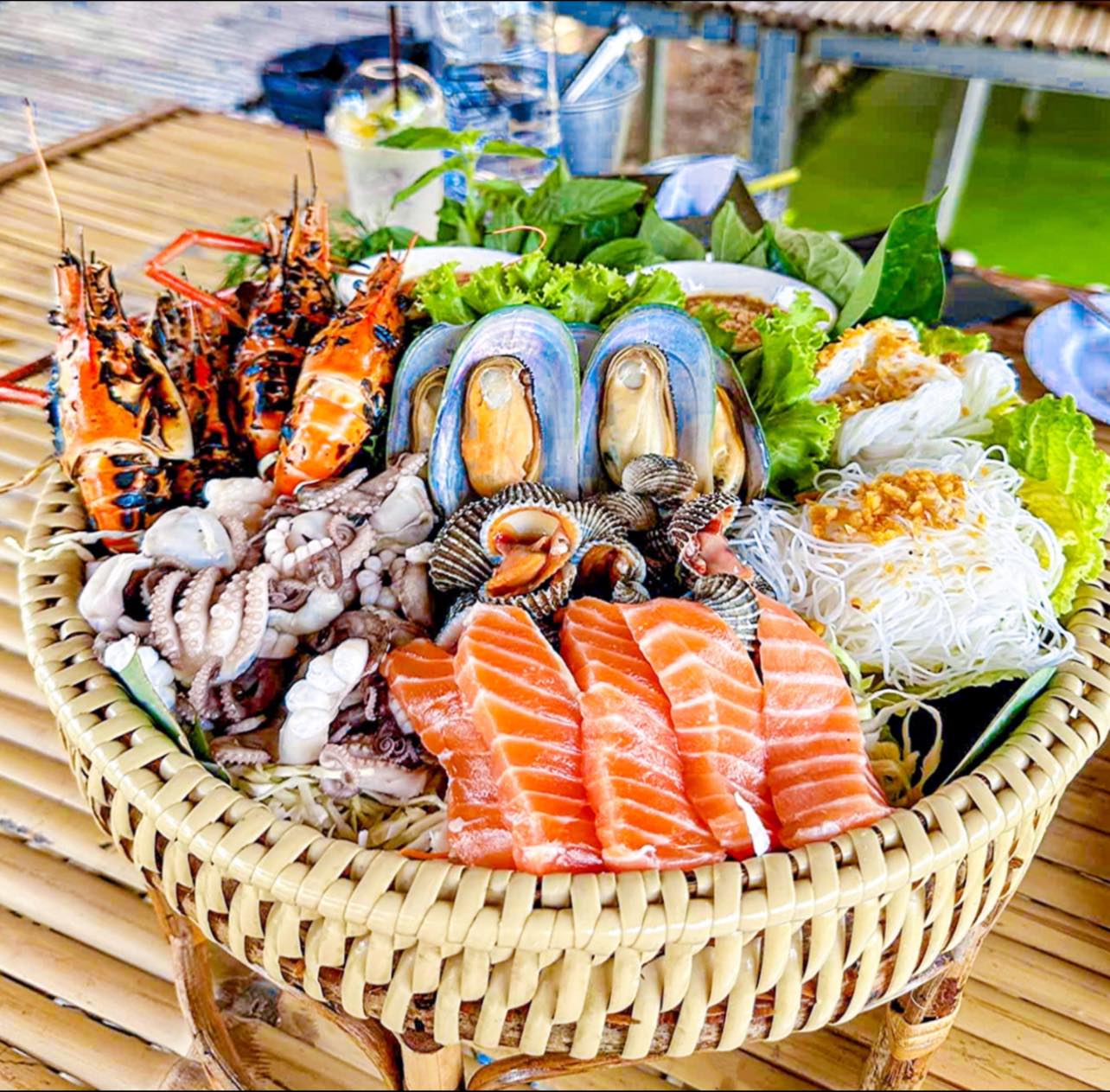 คาเฟ่สุพรรณบุรี กาแฟเมืองเหน่อ