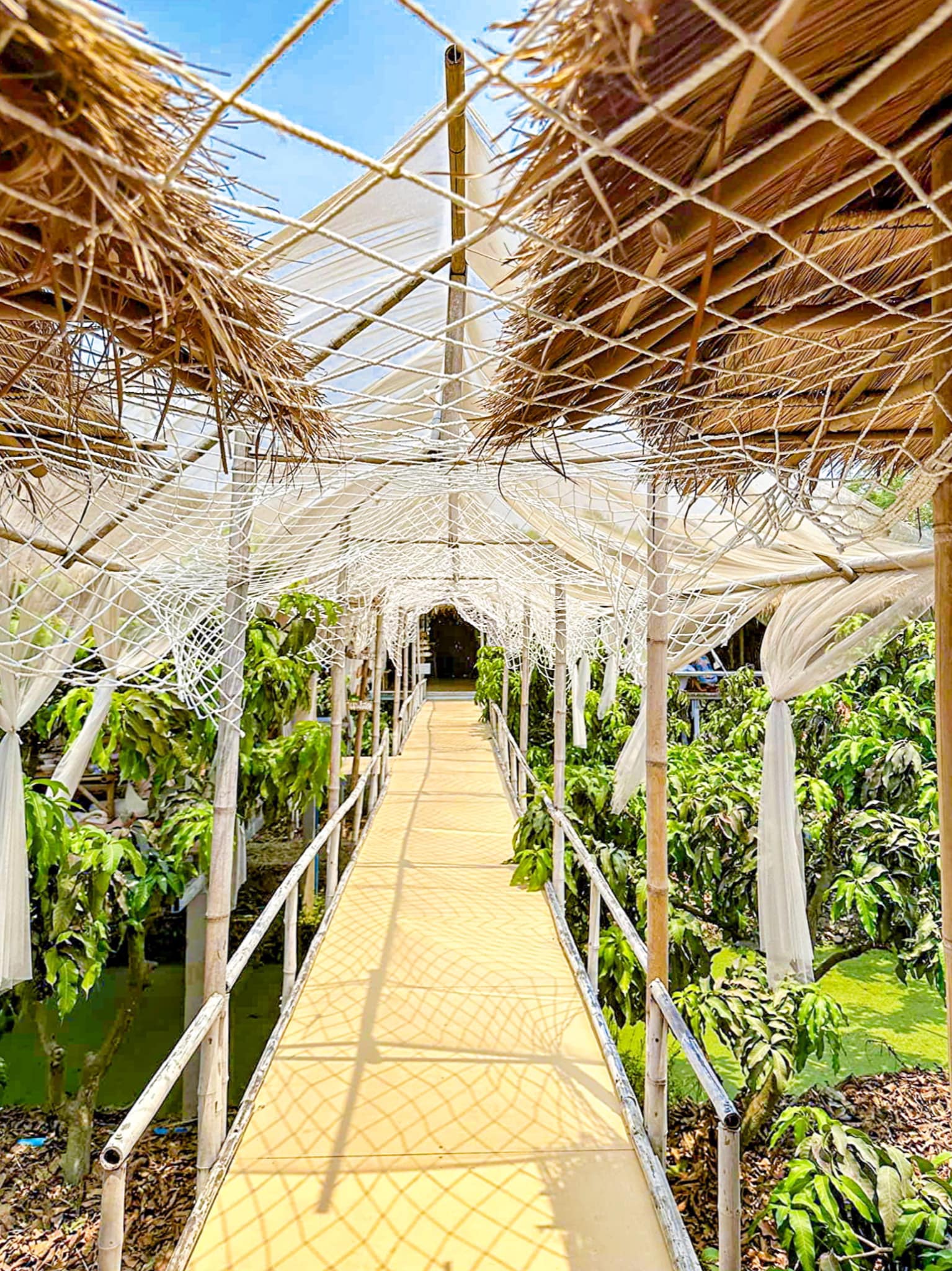 คาเฟ่สุพรรณบุรี กาแฟเมืองเหน่อ