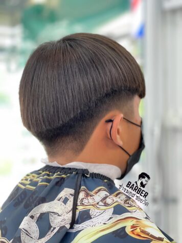 รองทรงกลางไว้ขอบ