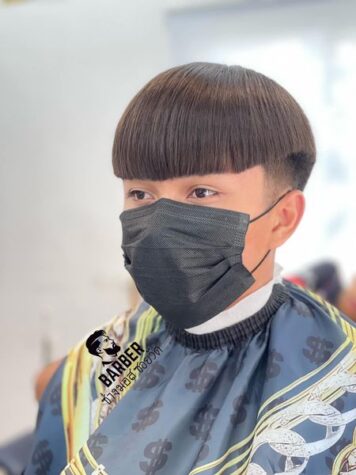 รองทรงกลางไว้ขอบ