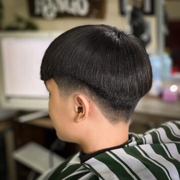 รองทรงกลางไว้ขอบ