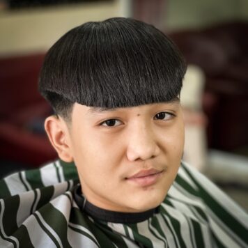 รองทรงกลางไว้ขอบ