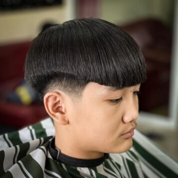 รองทรงกลางไว้ขอบ