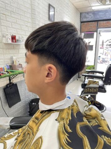 รองทรงกลางไว้ขอบ