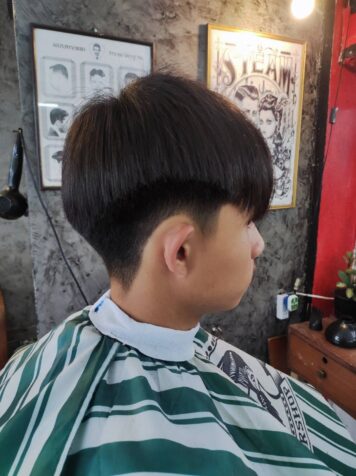 รองทรงกลางไว้ขอบ