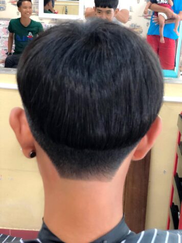 รองทรงกลางไว้ขอบ