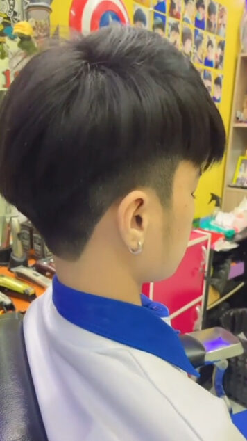 รองทรงกลางไว้ขอบ