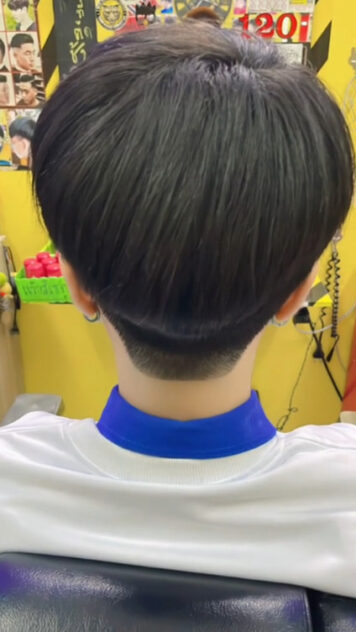 รองทรงกลางไว้ขอบ