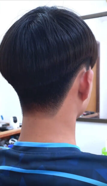 รองทรงกลางไว้ขอบ